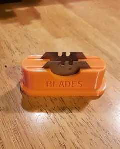 Utility Knife Blade Holder