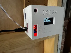 DCC Ex Case - ESP32 D1 R32 - Deek Motor Shield and OLED 0.96 SSD1306