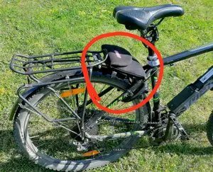 bike rear rack chain bag holder (Abus 4960 NR+ Chain 6KS/85, Ibera IB-RA5)