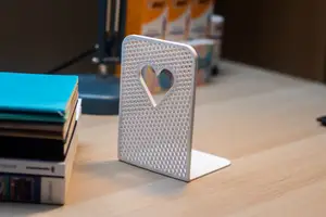 Book stand / Bookends