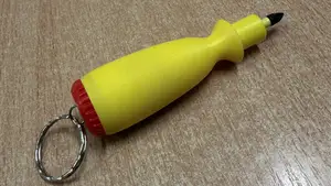 screwdriver with bit storage, śrubokręt z miejscem na bity