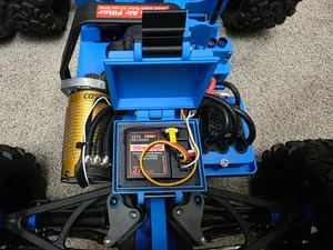 Traxxas Revo 3.3 Conversion - ceb 05 Revo - Receiver with AM Style - 1 Latch Tough Box drawn 260128a
