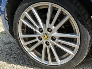 Suzuki Swift Tux hubcap