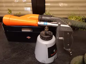 Tornador vacuum cleaner connection