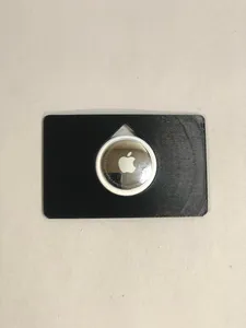Minimal Air Tag Tapered Wallet Card