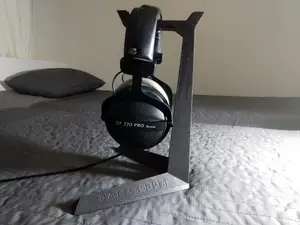 BattleSTAR - The first and last 'GAMING' headset stand you'll ever need!