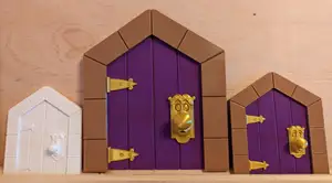 Alice in Wonderland door