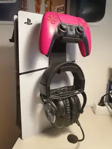 PS 5 headphones and controller holder