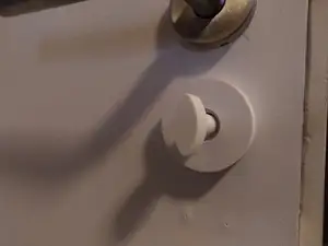 Fitting for Toilet Lock with occupied display | Türbeschlag für Toilette