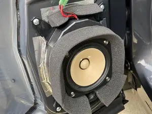 Car speaker