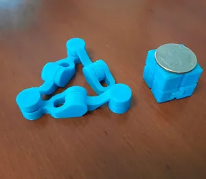 print-in-place-kaleidocycle remix to loosen tolerance to allow 0.28 layer height and/or scaling down