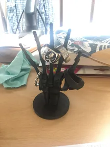 skeleton ring holder right hand