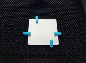 Honeycomb bed dog clamps