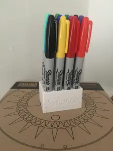 Dock 12 stylos feutres SHARPIE Fine Point