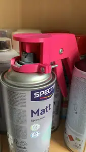 Spray can trigger for smaller caps