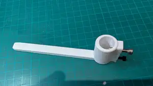 Horizontal Grip writing assist aide.