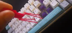 Keycap puller that won't scratch your keycaps