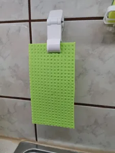 Clap for sponge cloth
