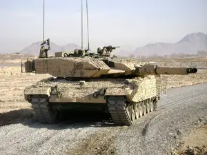 Leopard 2A4M CAN with moving turret and barrel