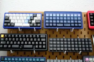 Skadis Pegboard keyboard holder v1.5