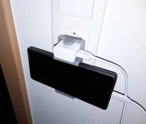 Smartphone Charging Holder / -Ladehalter