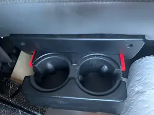 cHRYSLER T&C REAR CUP HOLDER RAILS