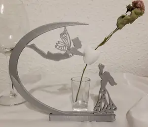 Butterfly-flower-holder