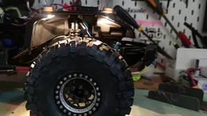 TRX4 Rock Light buckets