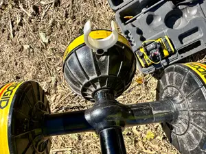 Rigid SR-20 Pipe locator folding clip