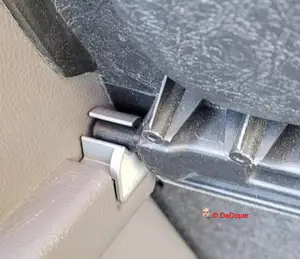 Parcel shelf side panel clamp Toyota Celica 2000