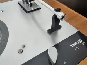Thorens TD160 arm rest