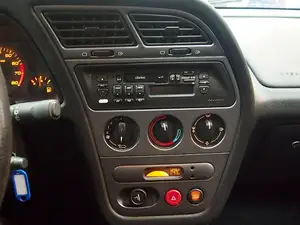 Tlačítko pro vysouvání kazet pro rádio Peugeot 306