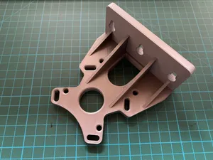 Water filter cartridge wall bracket