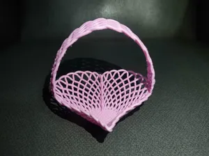 Heart Woven Basket – Decorative Lattice Mesh Container