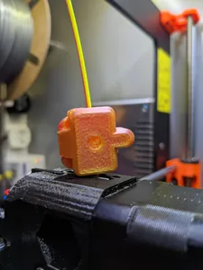 Magnetic filament dust filter oiler/cleaner