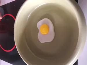 Toy Kitchen - fried egg