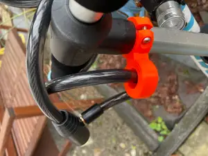 Mount for scooter lock on a 25mm pipe handle
