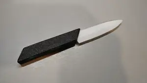 Ceramic knife handle
