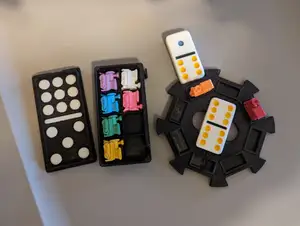 Mexican Domino Train Hub and Case