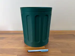 Trash bin (in vase mode)