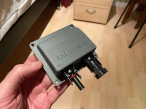 MC4 solar panel cable housing