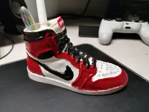 Pen holder jordan 1