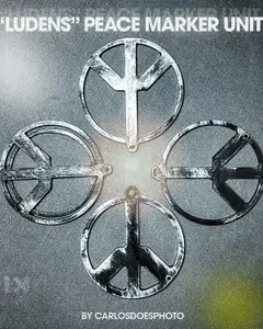 Ludens Peace Mark Unit Keychain Ornament