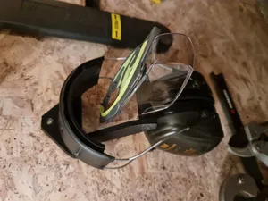 MUGLASS - Earmuff + Safety glasses wall holder - Ikea Skadis and Küpper wall