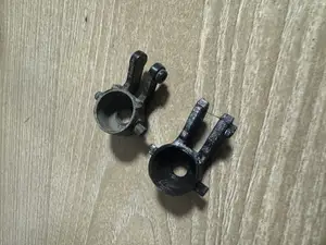 MN82 RC axle hook left / right