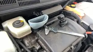 Oil Funnel Toyota Prius 2006