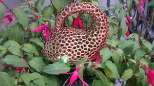 Solar garden lamp