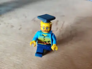 Diploma Hat (Lego compatible)