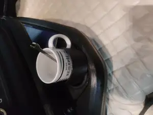 Drinking cup holder for Iveco cars