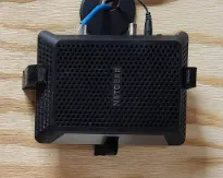 Netgear CM700 wall mount